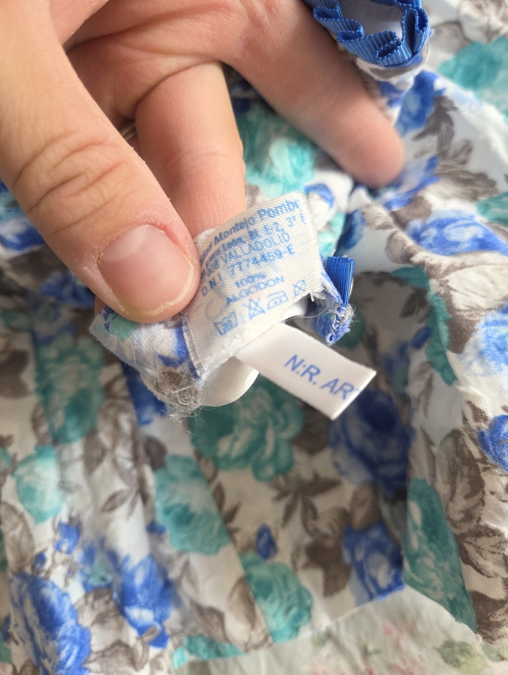 Handmade In Spain Smocked Blue Rose Floral Cotton Girls Dress Filita Artesania 2 - Picture 9 of 9